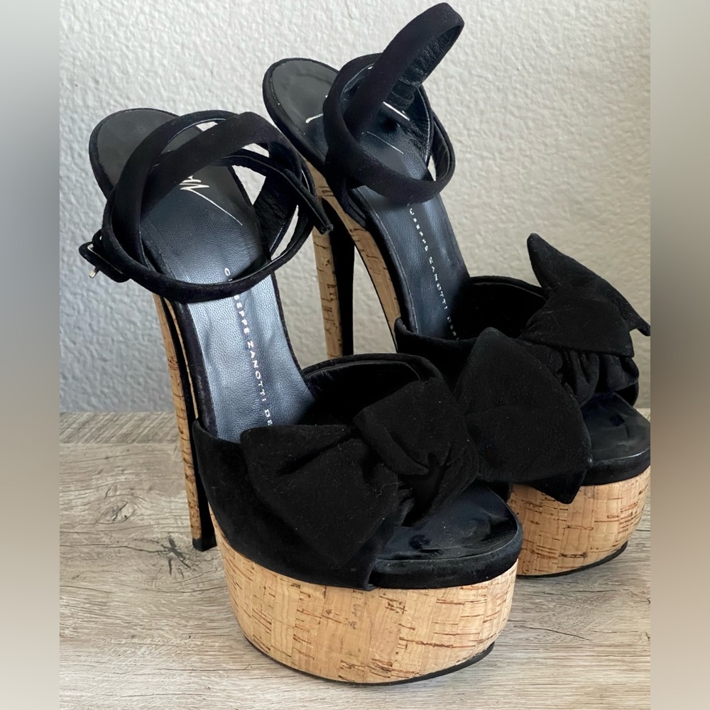 Giuseppe Zanotti Bon Marche Bow platform heel.